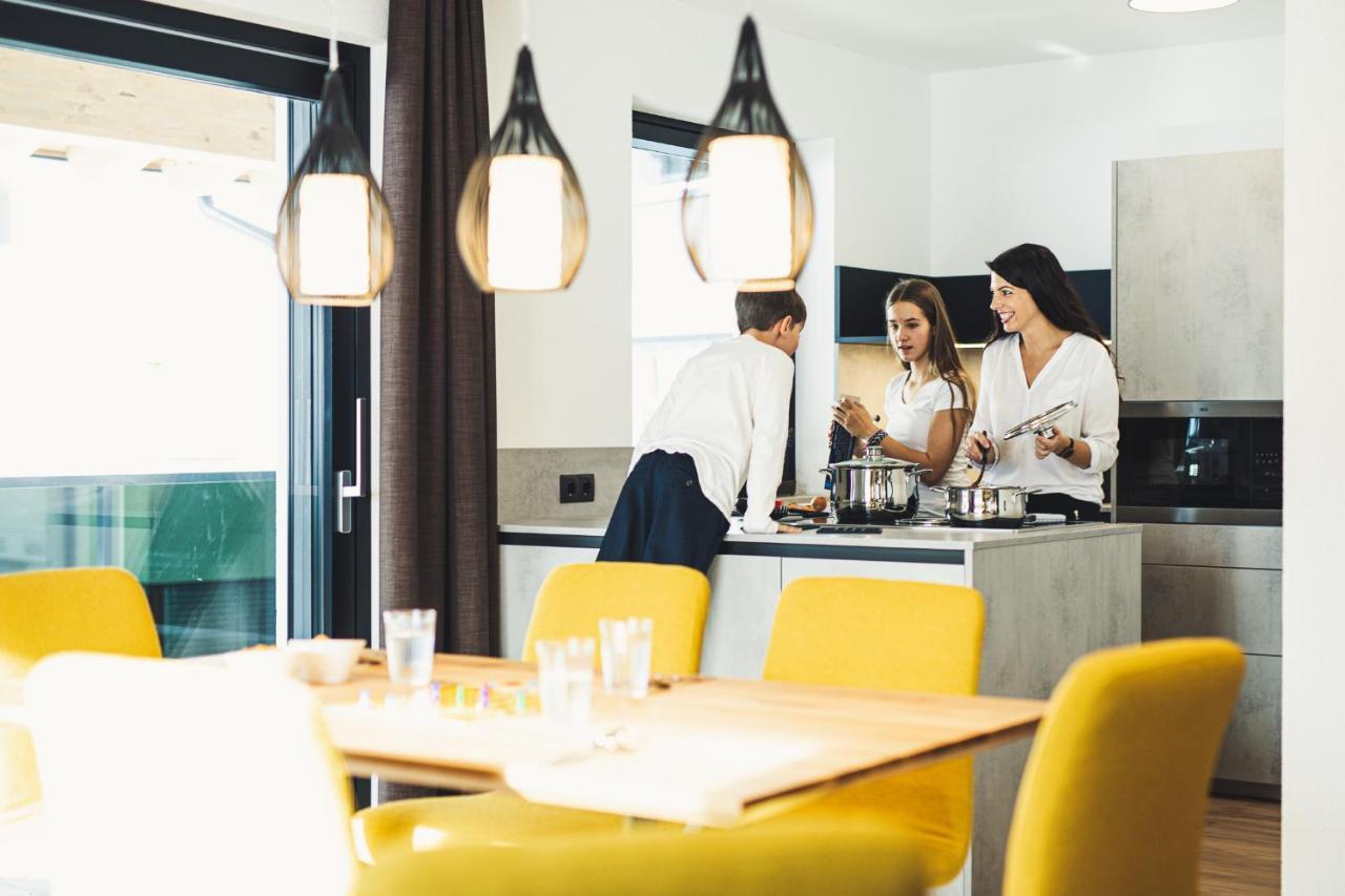 Austria Aparthotel Fiss Bagian luar foto