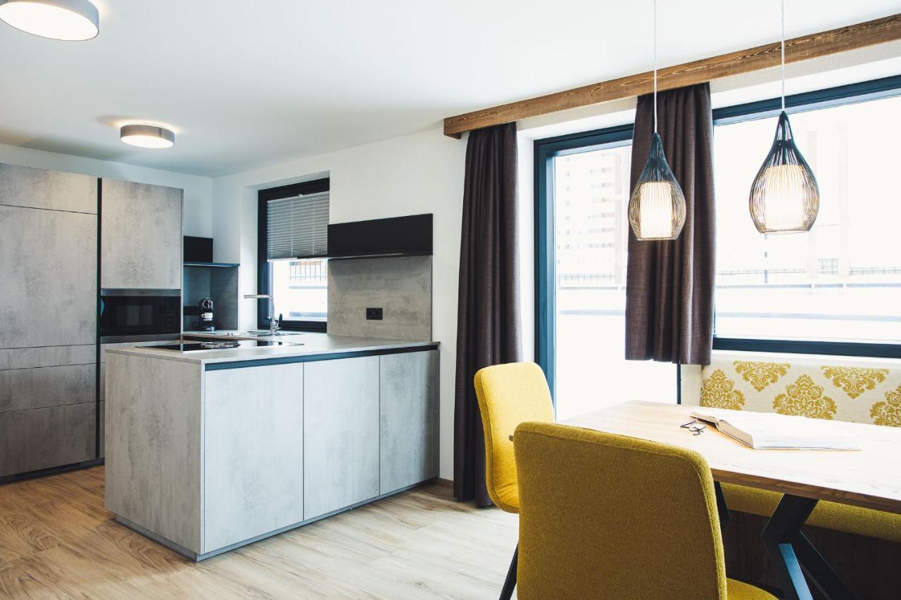 Austria Aparthotel Fiss Bagian luar foto